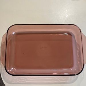 Pyrex 13x9 glass baking dish
